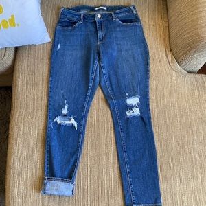 Levi’s 711